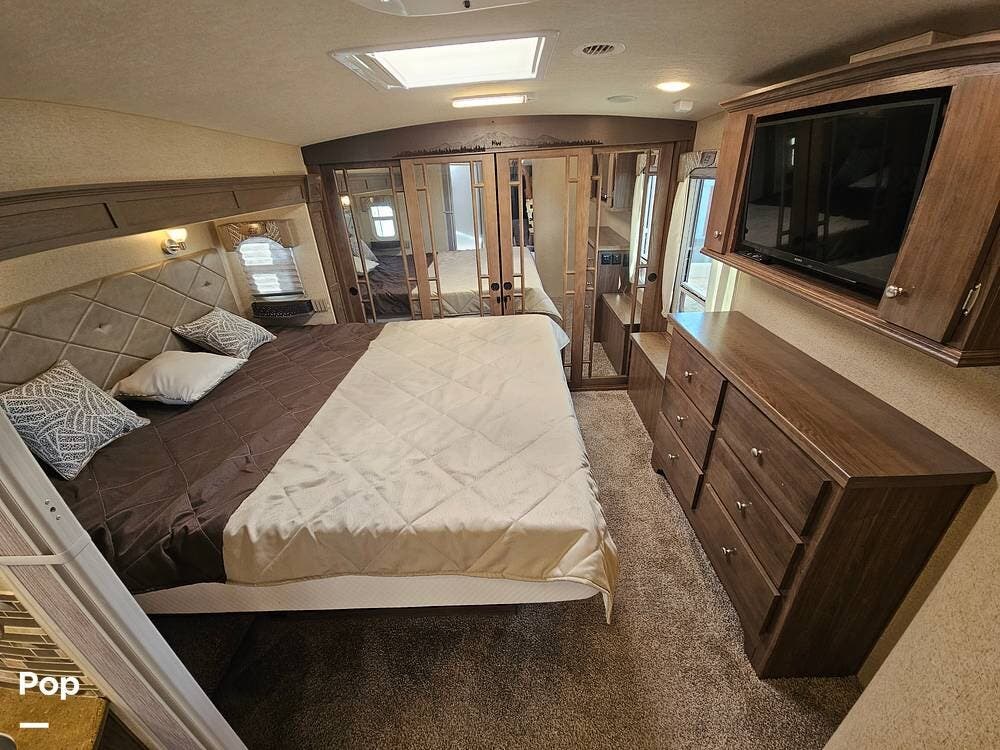 Used 2021 Northwood Arctic Fox 29-5K available in Prescott, Arizona