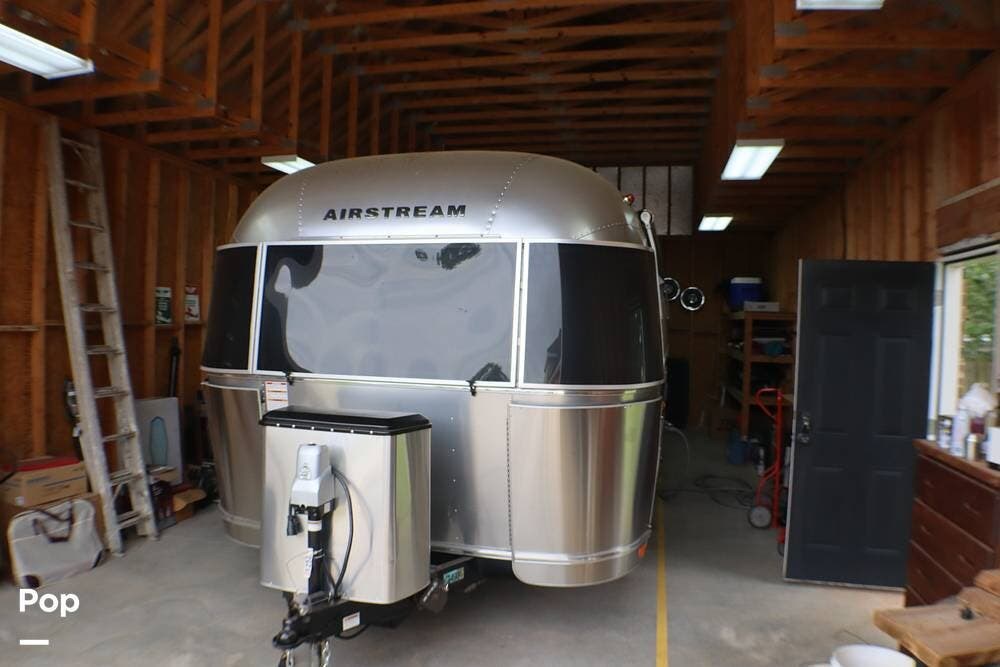 2017 International Signature 28RB by Airstream from Pop RVs in Kathleen, Georgia