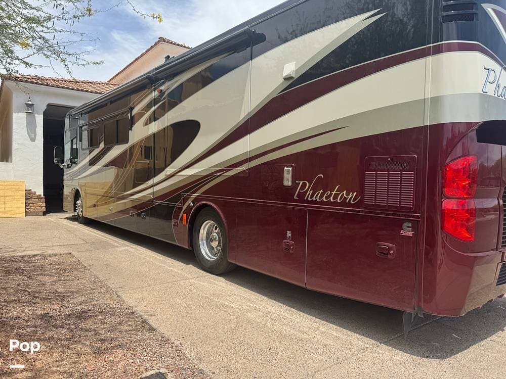 2013 Tiffin Phaeton 40QBH - Used Diesel Pusher For Sale by Pop RVs in Phoenix, Arizona features Generator, Awning, Slideout, Air Conditioning, Leveling Jacks