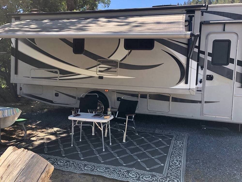 2014 Hurricane 27K by Thor Motor Coach from Pop RVs in San Francisco, California