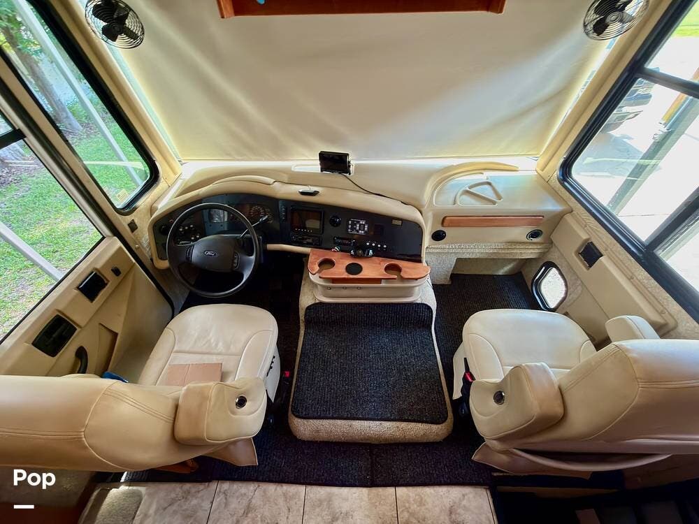 2011 Tiffin Allegro Open Road 34TGA - Used Class A For Sale by Pop RVs in Fleming Island, Florida features Slideout, Air Conditioning, Awning, Generator, Leveling Jacks