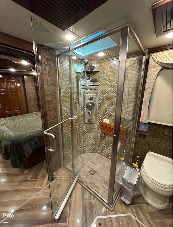 Used 2015 Newmar Essex 4503 available in Miami, Florida