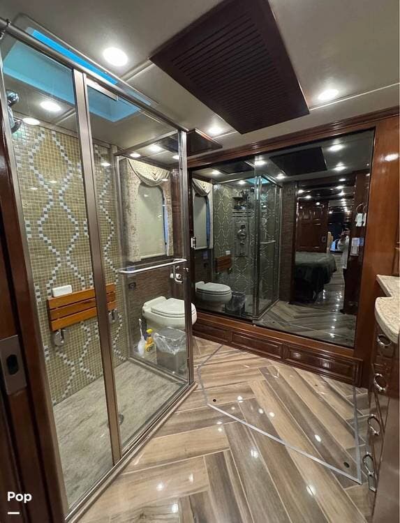 2015 Essex 4503 by Newmar from Pop RVs in Miami, Florida