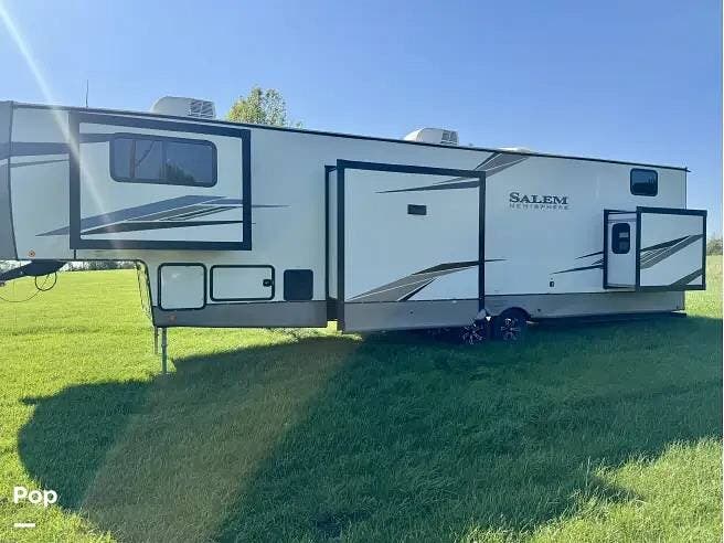 2023 Salem HEMISPHERE 378FL by Forest River from Pop RVs in Raymore, Missouri