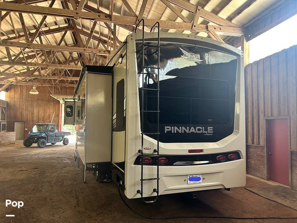 Used 2021 Jayco Pinnacle 36SWSS available in Bell Buckle, Tennessee