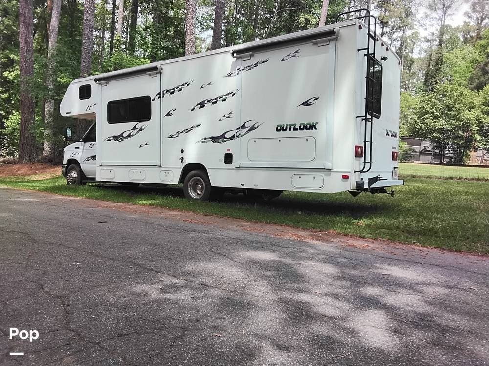 2019 Outlook 27D by Winnebago from Pop RVs in Washington, Georgia