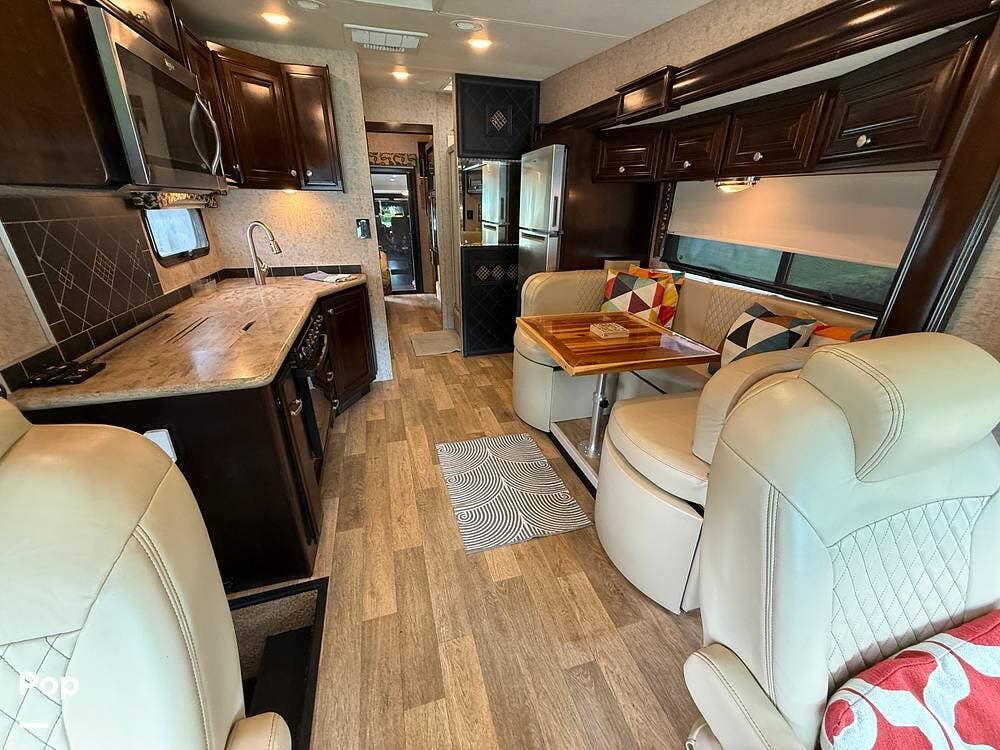 2017 Outlaw 37RB by Thor Motor Coach from Pop RVs in Tampa, Florida