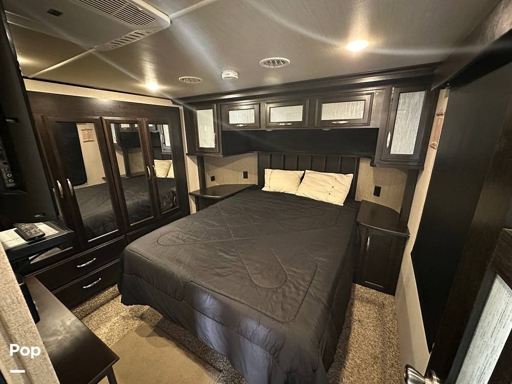 Used 2017 Grand Design Momentum 328M available in Cedar Hill, Missouri