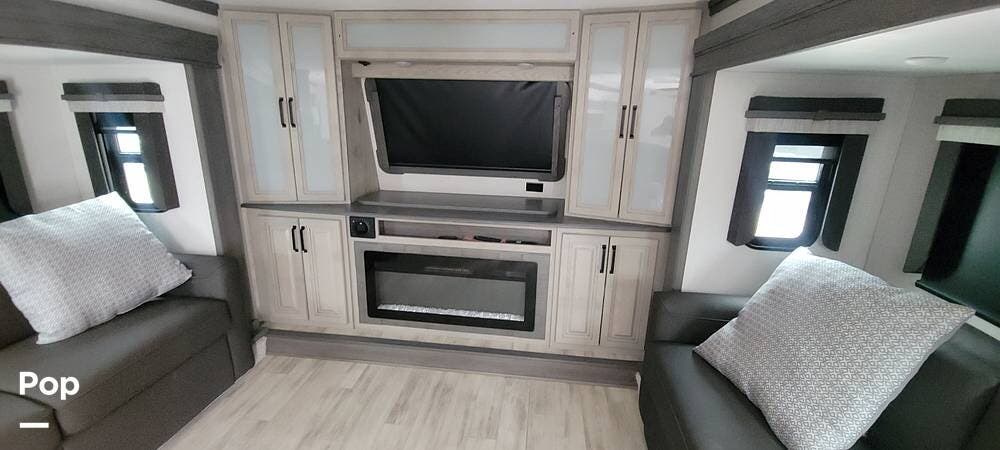 2024 Alpine 3700FL by Keystone from Pop RVs in Knoxville, Tennessee