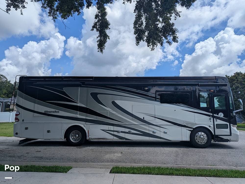 2014 Tiffin Allegro Bus 37AP - Used Diesel Pusher For Sale by Pop RVs in Port Orange, Florida features Slideout, Awning, Generator, Air Conditioning