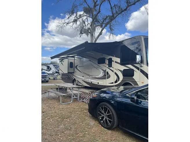 2019 Thor Motor Coach Windsport 35M - Used Class A For Sale by Pop RVs in Wildwood, Florida features Slideout