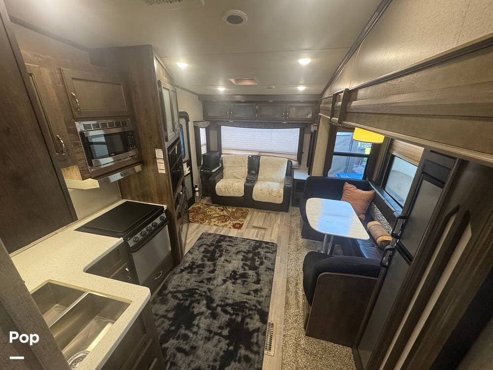 2018 Astoria 2513RLF by Dutchmen from Pop RVs in Mesa, Arizona
