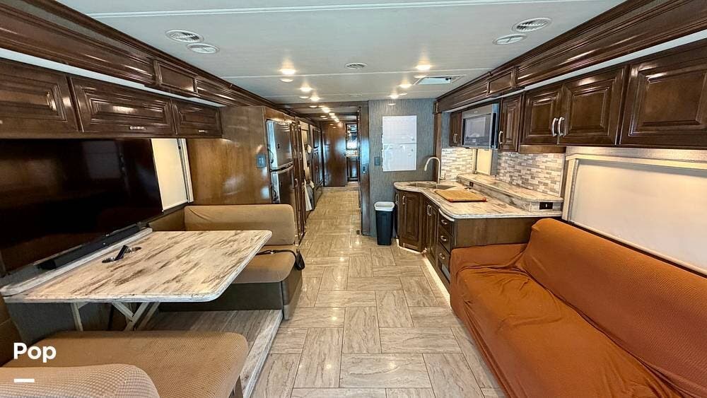 2020 Thor Motor Coach Aria 4000 - Used Diesel Pusher For Sale by Pop RVs in Willis, Texas features Awning, Generator, Leveling Jacks, Air Conditioning, Slideout