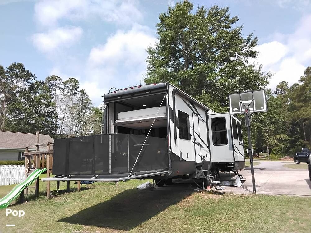 Used 2019 Highland Ridge Highlander HF350H available in Beech Island, South Carolina