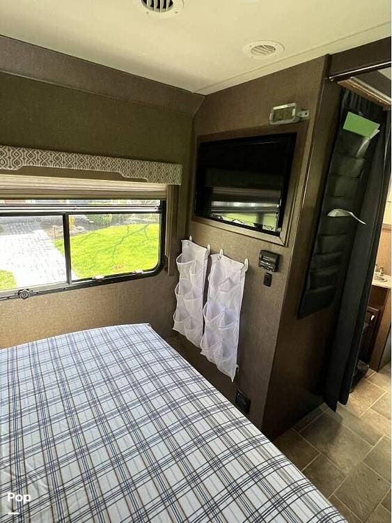 Used 2017 Thor Motor Coach Vegas 25.2 available in Holliston, Massachusetts
