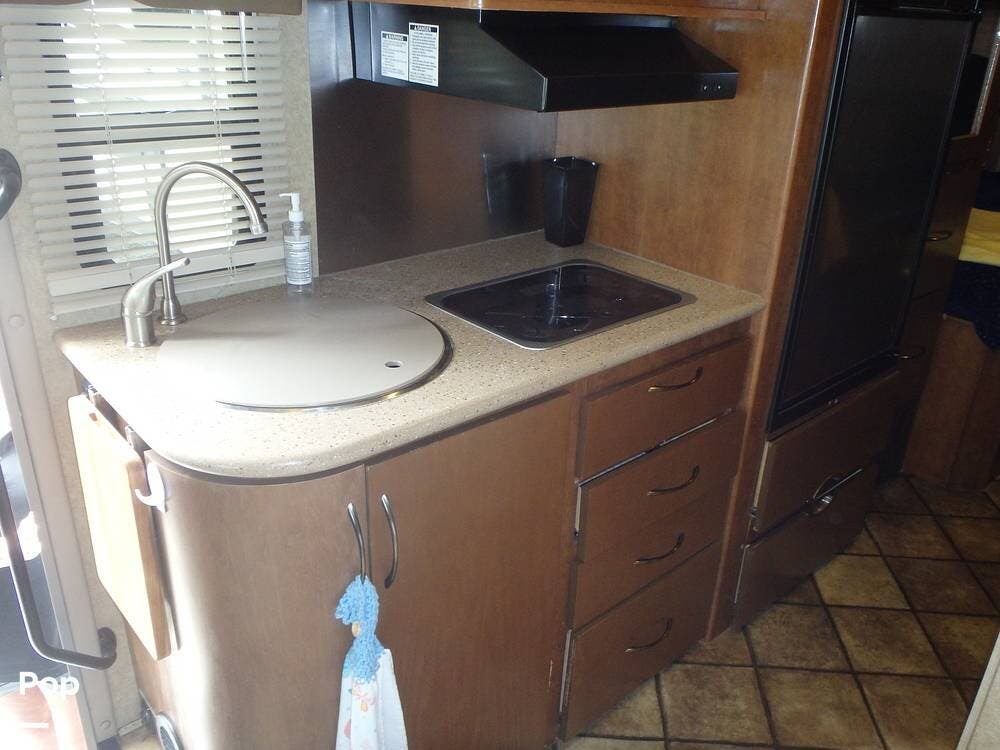 2014 Siesta 24ST by Thor Motor Coach from Pop RVs in Coden, Alabama