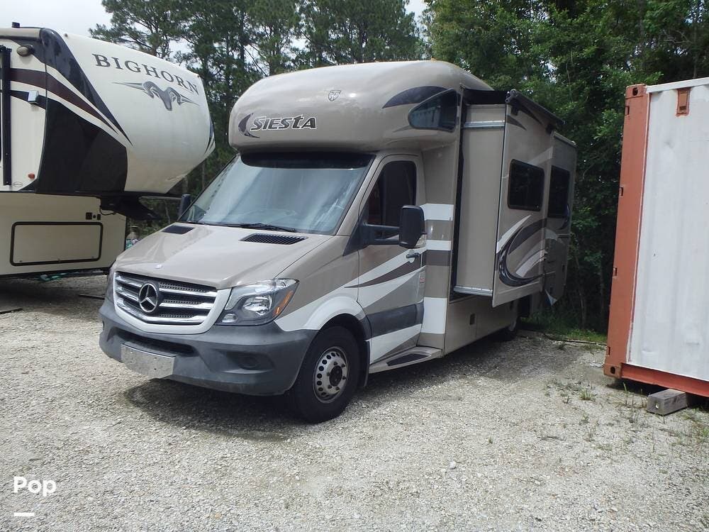 2014 Thor Motor Coach Siesta 24ST - Used Class C For Sale by Pop RVs in Coden, Alabama features Air Conditioning, Awning, Slideout, Generator
