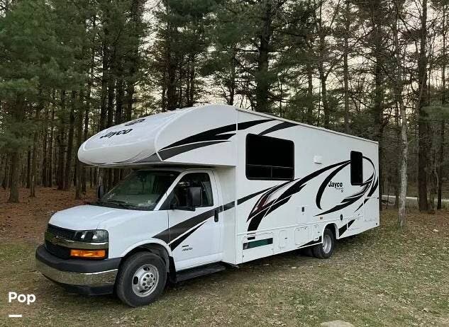 2021 Jayco Redhawk SE 27N - Used Class C For Sale by Pop RVs in Shippensburg, Pennsylvania features Air Conditioning, Generator, Awning