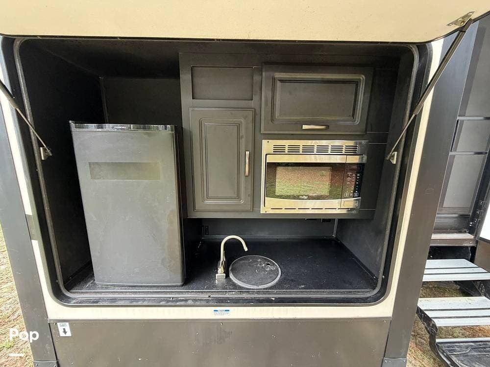 2020 Sierra 38FKOK by Forest River from Pop RVs in West Columbia, South Carolina