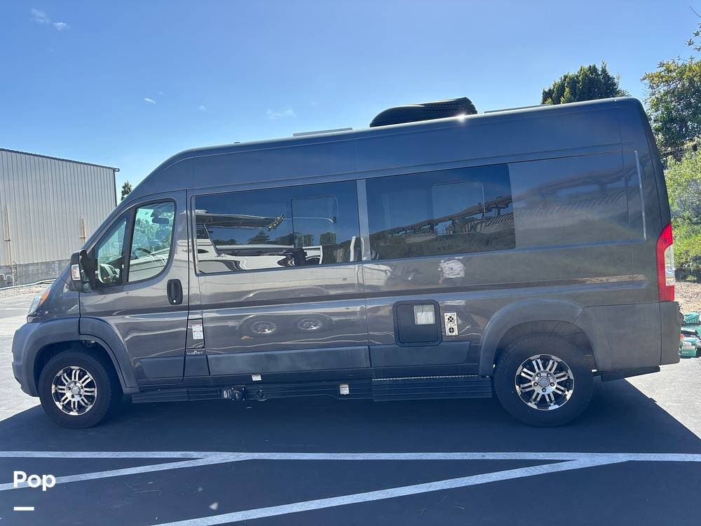 2018 Carado Banff 19 - Used Class B For Sale by Pop RVs in Vista, California features Awning, Air Conditioning