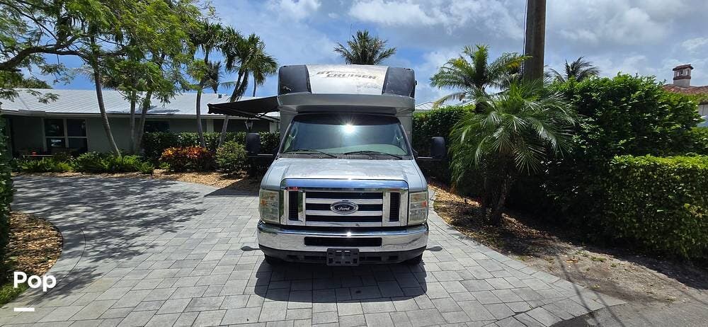 2008 Gulf Stream BT Cruiser 5291 XL Edition - Used Class C For Sale by Pop RVs in Palm Beach Gardens, Florida features Slideout, Awning, Leveling Jacks, Generator, Air Conditioning