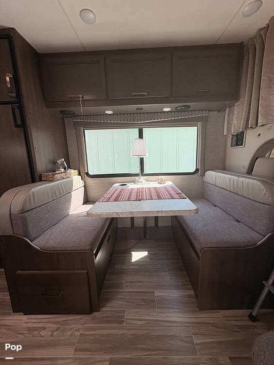 2021 Thor Motor Coach Freedom Elite 23h - Used Class C For Sale by Pop RVs in Canyon Lake, Texas