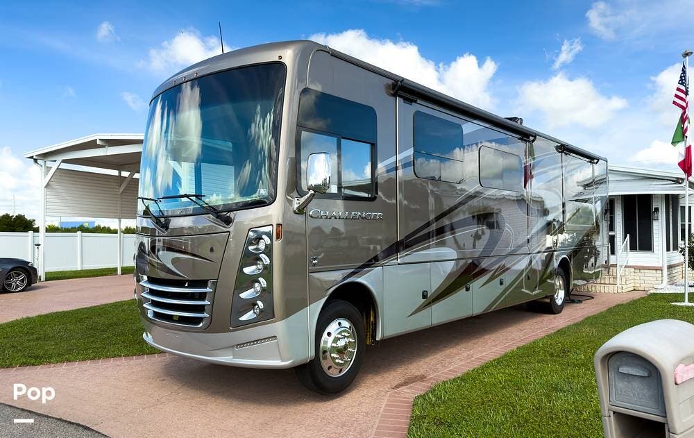 2020 Challenger 37FH by Thor Motor Coach from Pop RVs in Polk City, Florida