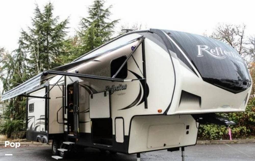 2019 Grand Design Reflection 320MKS - Used Fifth Wheel For Sale by Pop RVs in Ashland, Kentucky features Slideout, Air Conditioning, Awning