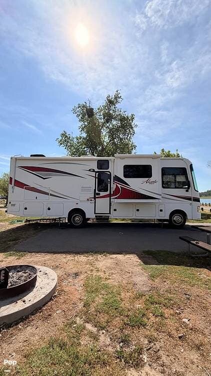 2016 Alante 31V by Jayco from Pop RVs in San Mateo, California