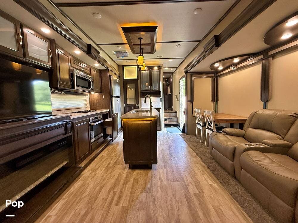 2020 Grand Design Solitude 310GK - Used Fifth Wheel For Sale by Pop RVs in Minneola, Florida features Air Conditioning, Leveling Jacks, Slideout, Awning