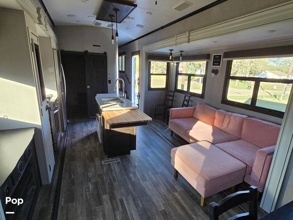 2021 North Point 377RLBH by Jayco from Pop RVs in Commerce, Texas