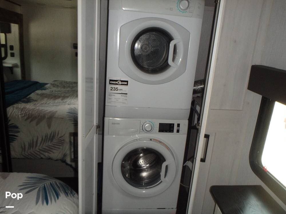 Used 2021 Heartland Bighorn Traveler 39MB available in Bay Minette, Alabama