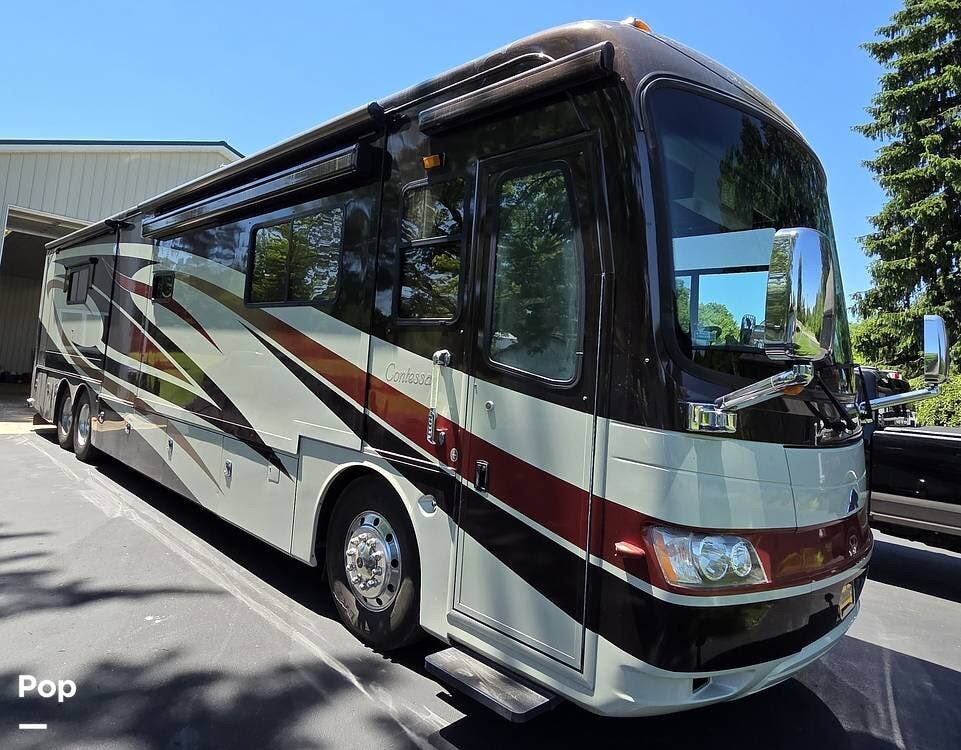 2008 Beaver Contessa 42 Milan - Used Diesel Pusher For Sale by Pop RVs in Pulaski, Pennsylvania features Leveling Jacks, Generator, Slideout, Air Conditioning, Awning