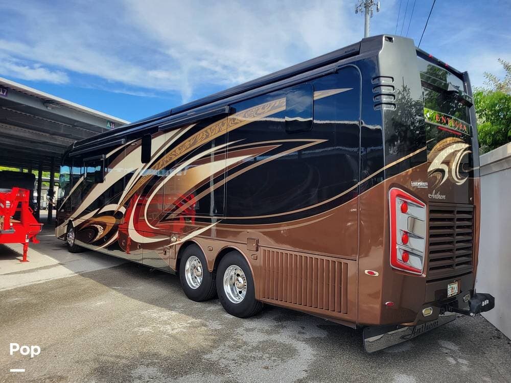2017 Entegra Coach Anthem 44B - Used Diesel Pusher For Sale by Pop RVs in Boynton Beach, Florida features Generator, Slideout, Leveling Jacks, Air Conditioning, Awning