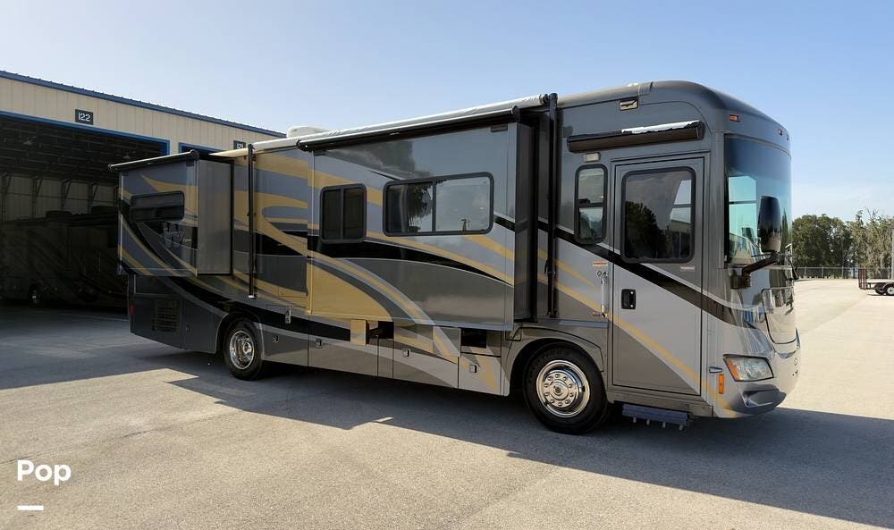 2010 Journey Express 34Y by Winnebago from Pop RVs in Lakeland, Florida