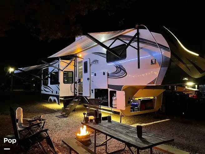 2021 Solitude 345GK by Grand Design from Pop RVs in Palm Harbor, Florida