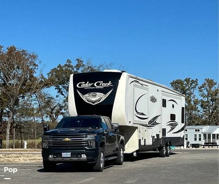 2019 Forest River Cedar Creek 36CK2 - Used Fifth Wheel For Sale by Pop RVs in Eagle Point, Oregon features Air Conditioning, Awning, Leveling Jacks, Slideout