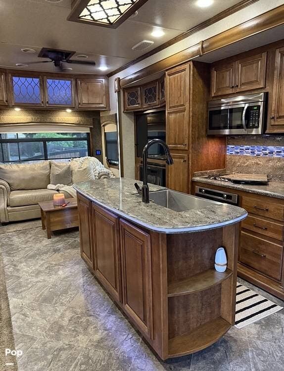 Used 2018 Heartland Landmark 365 Oshkosh available in Clovis, California
