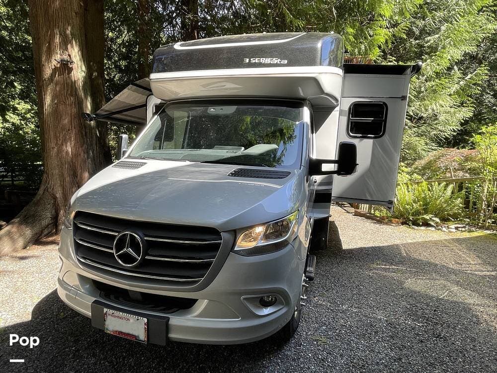 2021 Dynamax Corp Isata 3 24FW - Used Class C For Sale by Pop RVs in Edmonds, Washington features Generator, Air Conditioning, Slideout