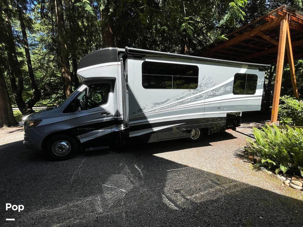 2021 Isata 3 24FW by Dynamax Corp from Pop RVs in Edmonds, Washington