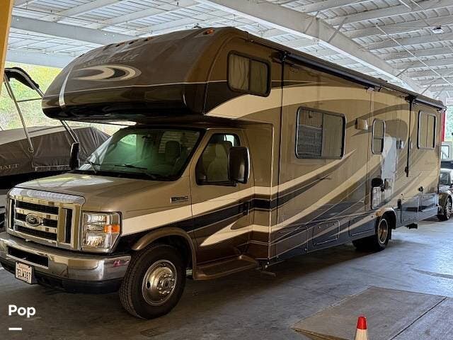 2014 Forest River Sunseeker 2860DS - Used Class C For Sale by Pop RVs in Novato, California features Slideout, Generator, Awning, Air Conditioning