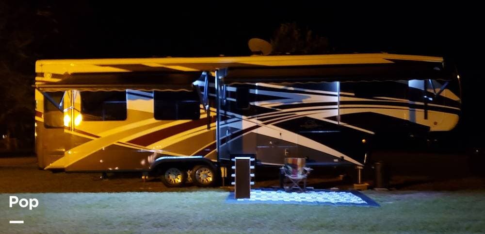 2018 Mobile Suites 38KSSB by DRV from Pop RVs in Kennewick, Washington