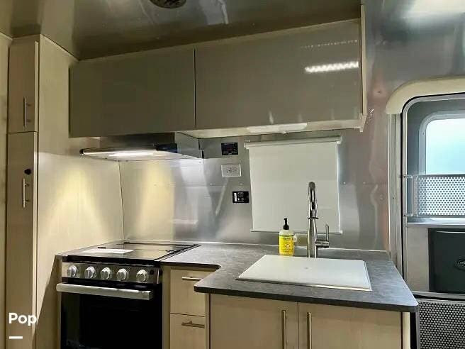 Used 2022 Airstream Flying Cloud 25FB TWIN available in Frankfort, New York