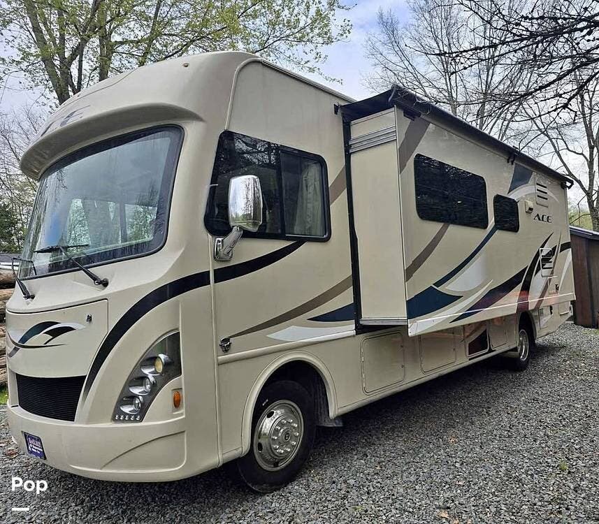 2017 Thor Motor Coach A.C.E. 30.2 - Used Class A For Sale by Pop RVs in Athens, Pennsylvania features Slideout