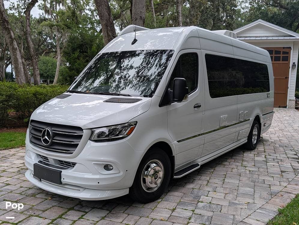 2023 Airstream Interstate Tommy Bahama E1 24GL - Used Class B For Sale by Pop RVs in Orange Park, Florida features Awning, Leveling Jacks, Air Conditioning