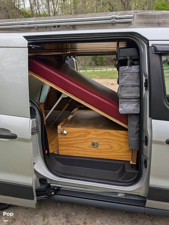 2017 Ford Transit Connect XLT LWB - Used Conversion Van For Sale by Pop RVs in Bethel, Connecticut features Air Conditioning