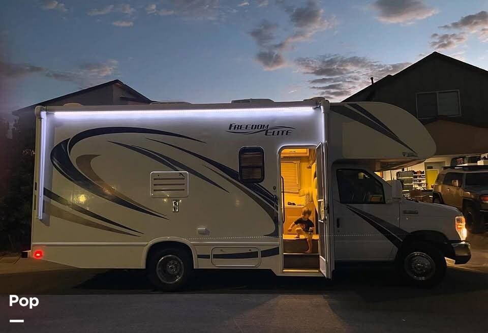 2018 Freedom Elite 30fe by Thor Motor Coach from Pop RVs in Henderson, Nevada