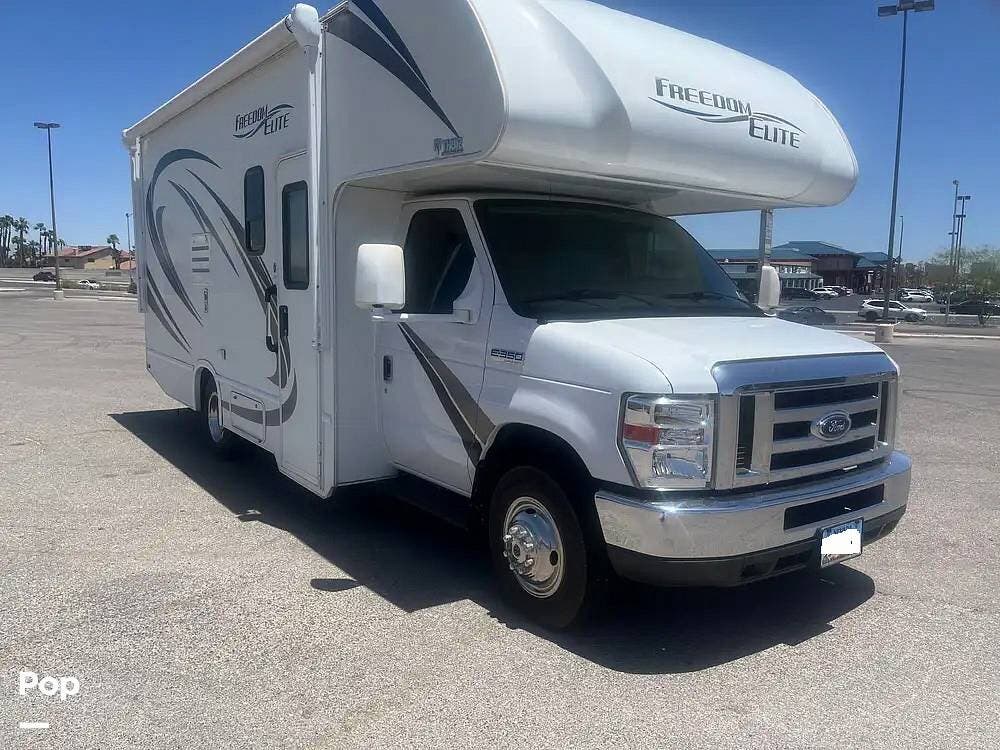 2018 Thor Motor Coach Freedom Elite 22FE - Used Class C For Sale by Pop RVs in Las Vegas, Nevada features Slideout, Generator, Awning, Air Conditioning