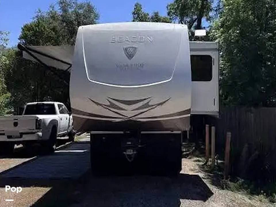 Used 2022 Vanleigh Beacon 42RKB available in Santa Maria, California