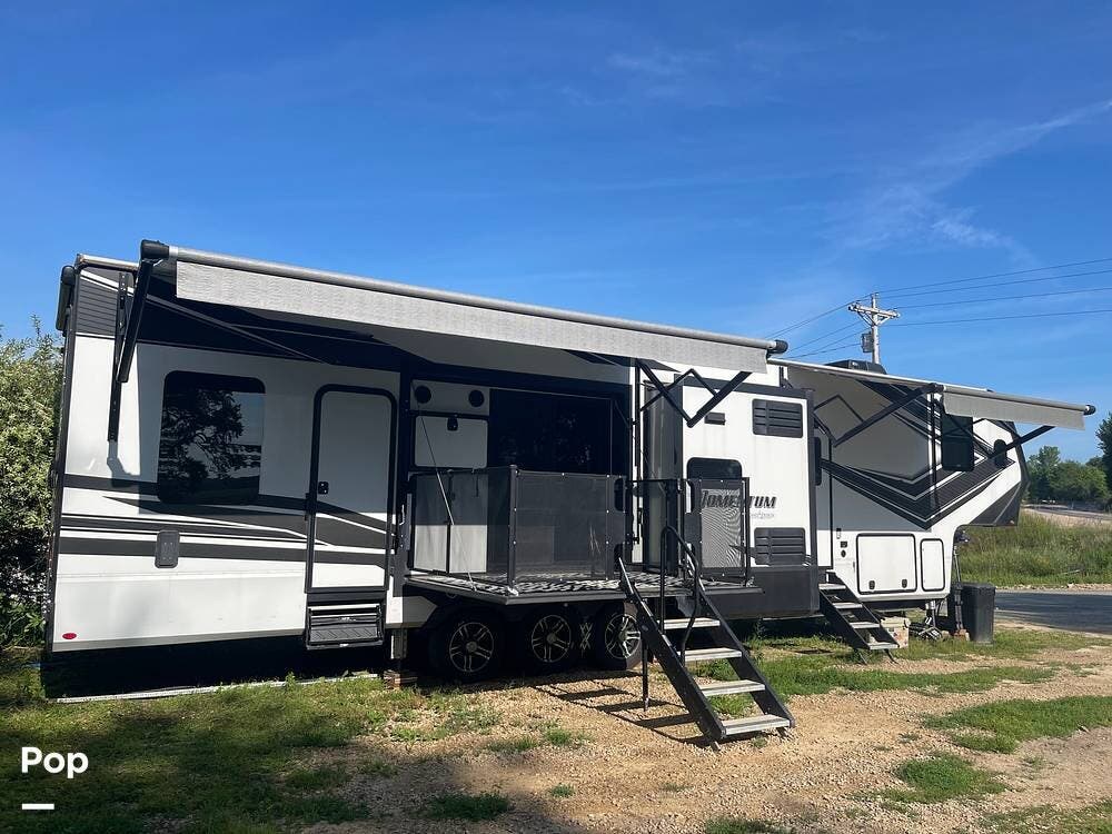2022 Momentum 399TH by Grand Design from Pop RVs in Viroqua, Wisconsin